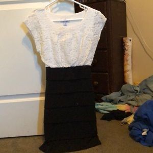 New Formal Black and White Floral Print T-shirt